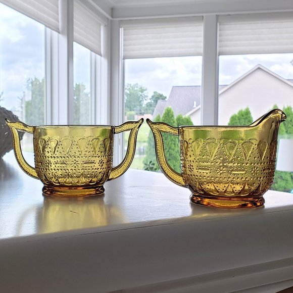 Vintage Wheaton Kemple Dew Drop Amber Yellow Creamer and Sugar Set - Picture 2 of 2